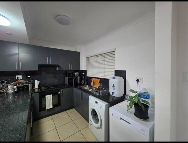 2 BEDROOM APARTMENT FOR SALE IN UMHLANGA RIDGE